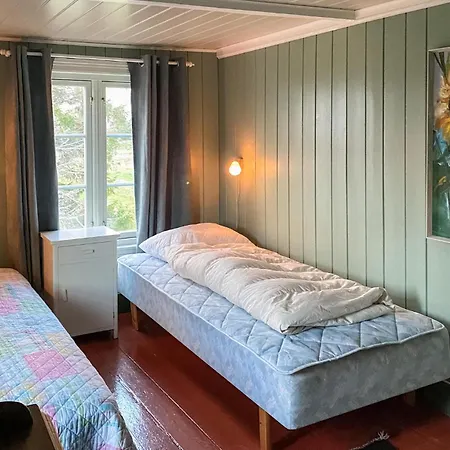 Pet Friendly In With Wifi Smola